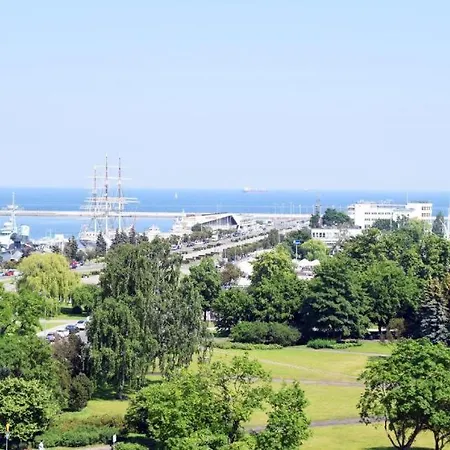 Avis Skwer Kosciuszki 24 * Gdynia